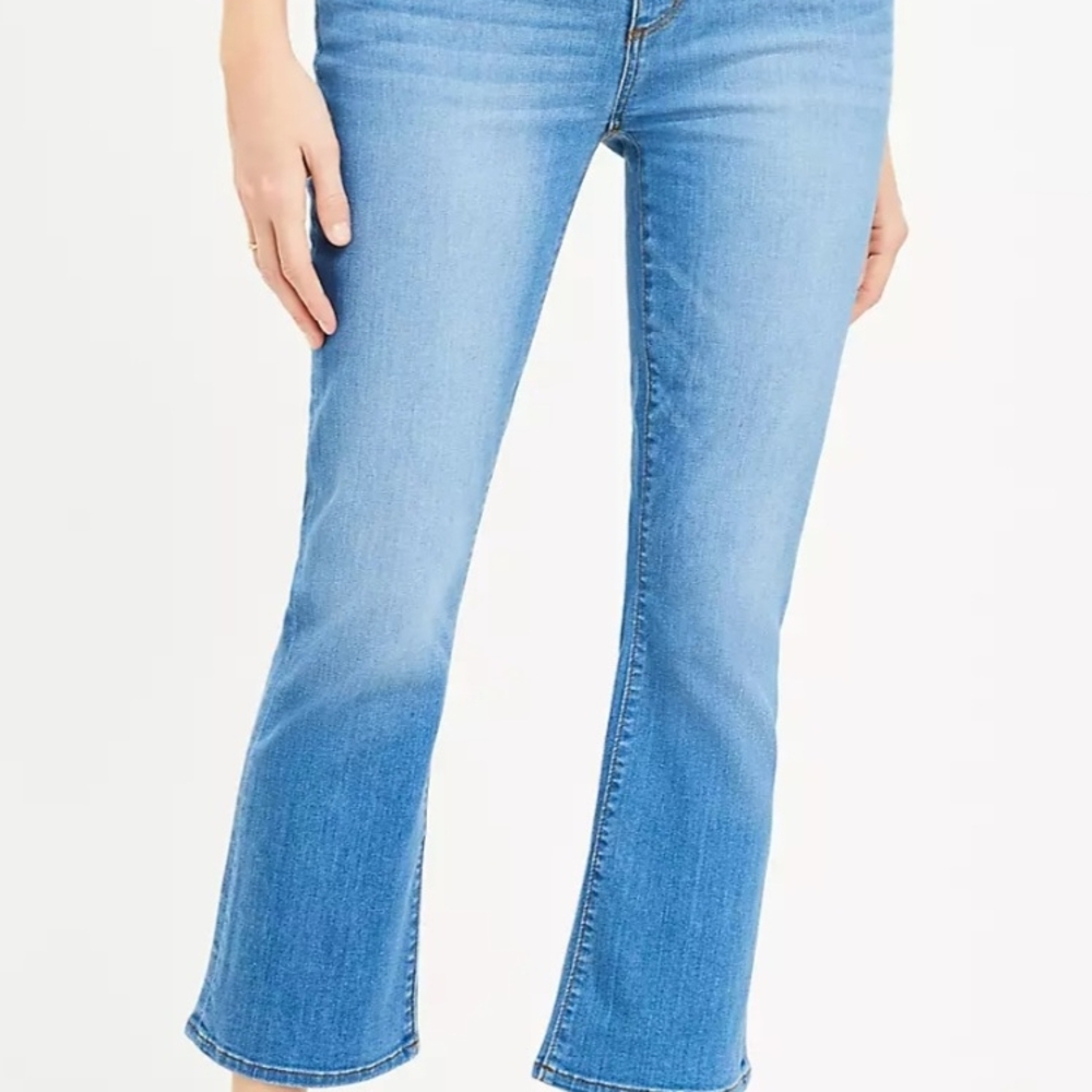 LOFT Blue Ankle Cropped Jeans.,